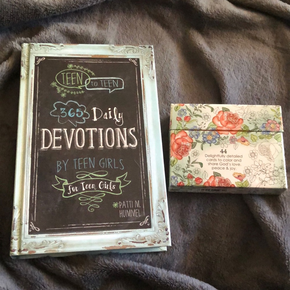 5 pack miscellaneous Bible study books/journals